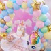 tafel met taart en ballonnen unicorn
